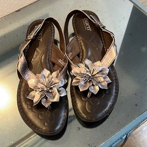 Born pink metallic sandals size 9.